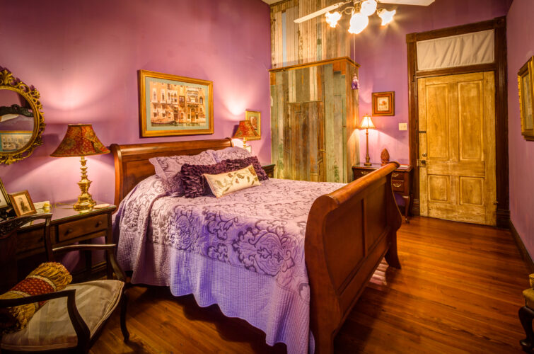 purple bed sheet